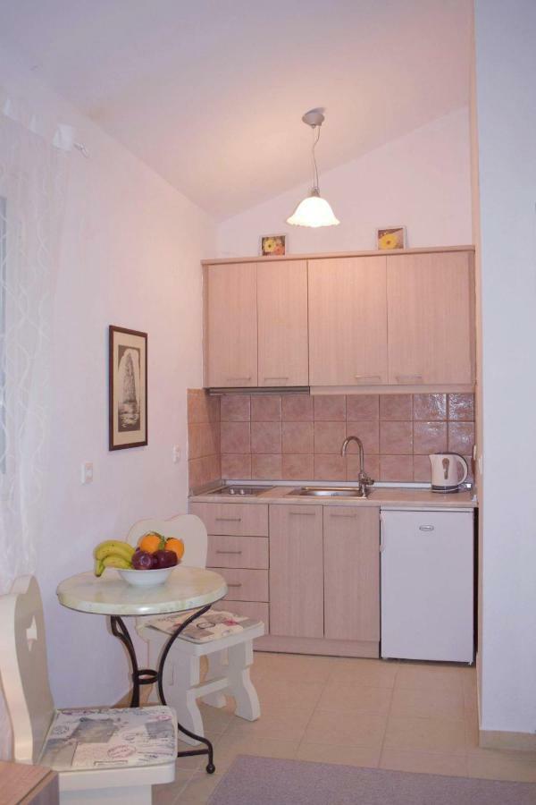 Irida Cottage Vlachopoulatika ภายนอก รูปภาพ